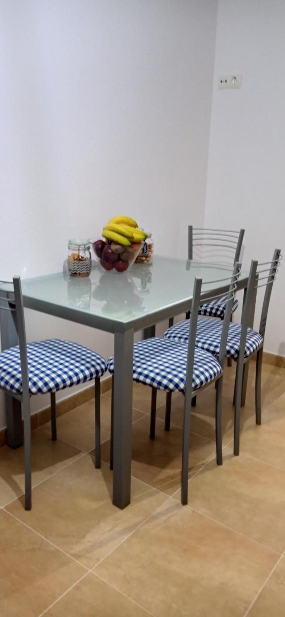Suite In Shared Apartment Cee Exterior foto
